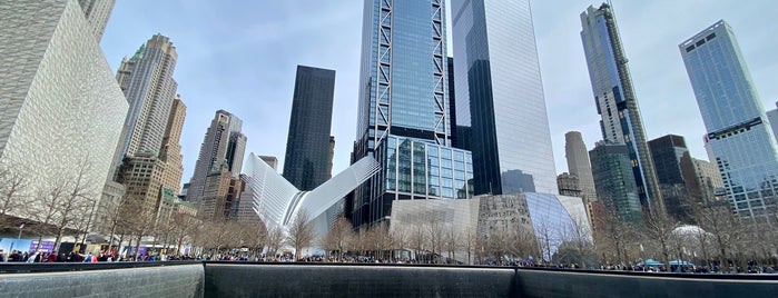 9/11 Memorial North Pool is one of Tempat yang Disukai Andres.
