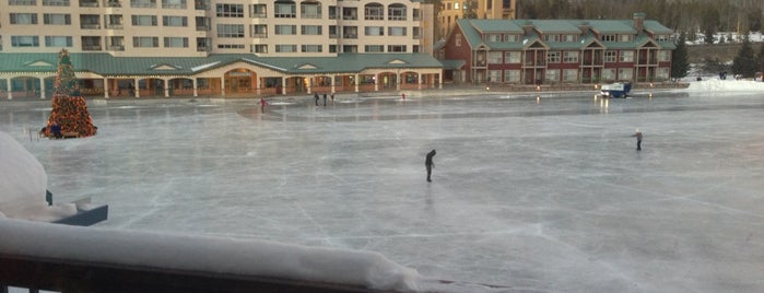 Keystone Lakeside Village Ice Rink is one of Kalsiiさんのお気に入りスポット.