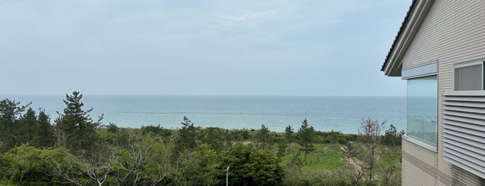 砂丘温泉ふれあい会館 is one of 普段着のお風呂 - Japanese Traditional Public Baths.