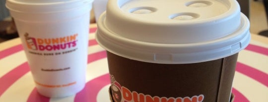Dunkin' is one of Andre : понравившиеся места.