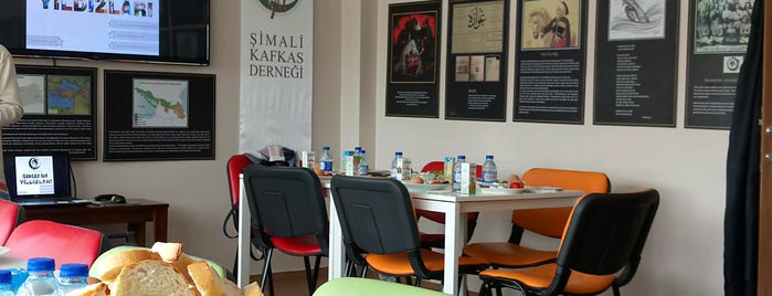 Şimali Kafkas Dernegi is one of Lugares favoritos de Yusuf.