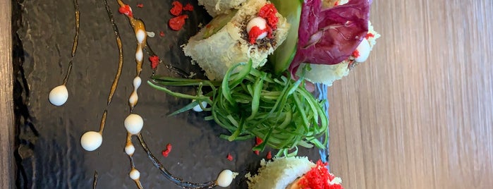 Niwa Chinese Sushi / Tuzla is one of Posti che sono piaciuti a selanus.