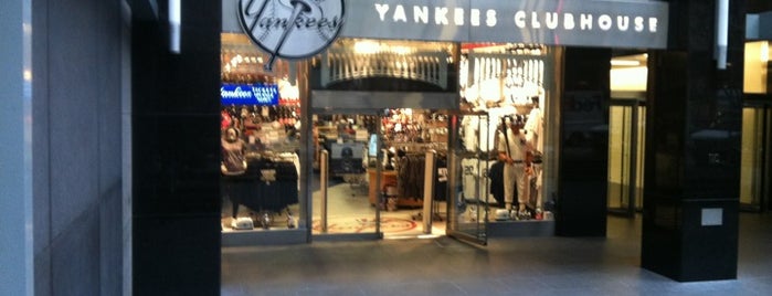 Yankee Clubhouse Shop is one of Locais curtidos por Chilango25.