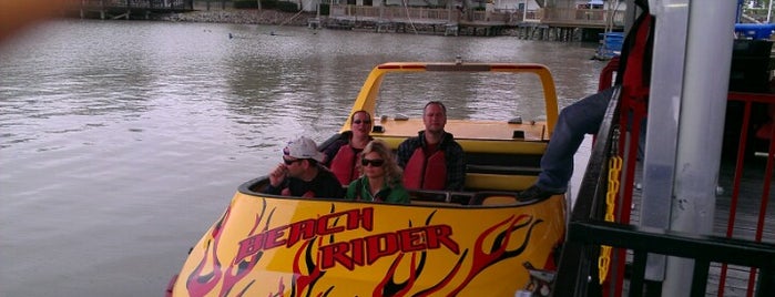 Beach Rider Jet Boat is one of Orte, die Brendiflex gefallen.