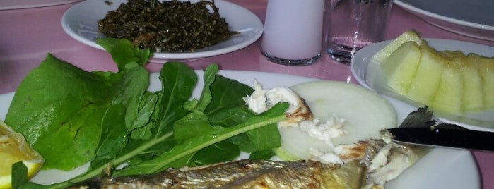 Liman Balık Restoranı is one of Locais curtidos por Ceren.