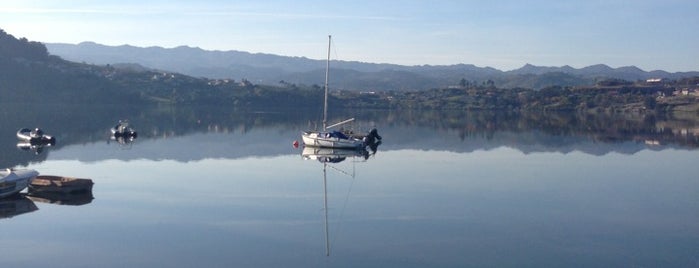 Encoro de Castrelo De Miño e Baixo Avia is one of Galicia: Ourense.