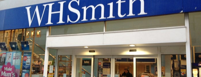 WHSmith is one of Carlさんのお気に入りスポット.