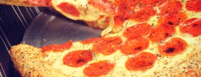 Salvator's Pizza is one of Gespeicherte Orte von Steve.