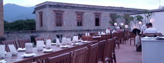 Casa Oaxaca El Restaurante is one of Locais salvos de Rafael.
