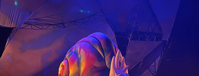 Cirque du Soleil - Mystère is one of Round the world 2011.