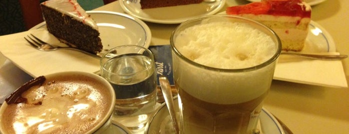 Cafe-Konditorei Fürst is one of Locais curtidos por Vangelis.