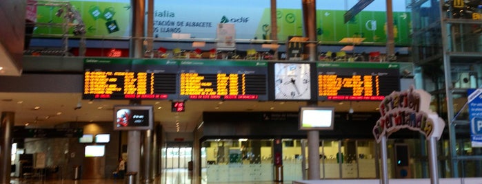 Estación de Albacete - Los Llanos is one of Principales Estaciones ADIF.