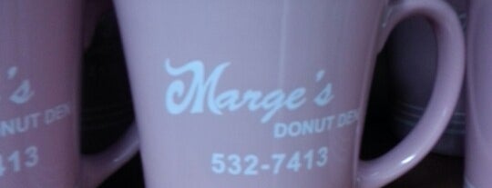 Marge's Donut Den is one of I must eat this food.