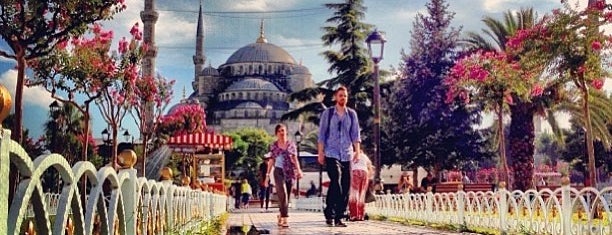 Sur Balik İstanbul is one of Locais salvos de hano0o.