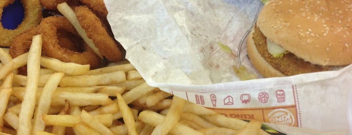 Burger King is one of Lugares favoritos de Fatih.