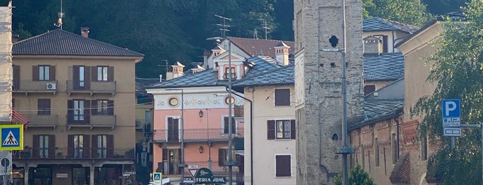 Gelateria Alpina is one of MOBILI   GRIGLIONE  LANZO.