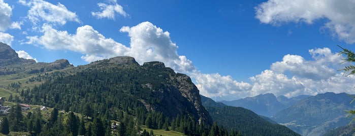 Lagazuoi is one of Corvara.