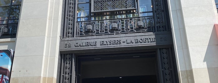 Galeries Lafayette Champs-Élysées is one of JJ's Paris 2019.