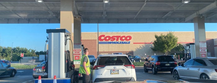 Costco Gasoline is one of Orte, die Lizzie gefallen.