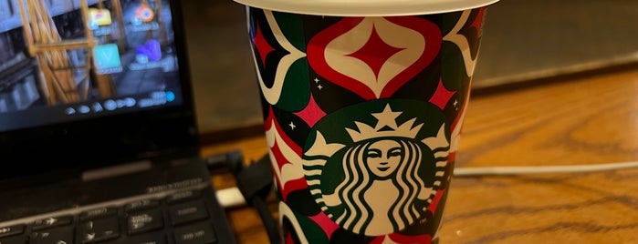 Starbucks is one of 電源 コンセント スポット.