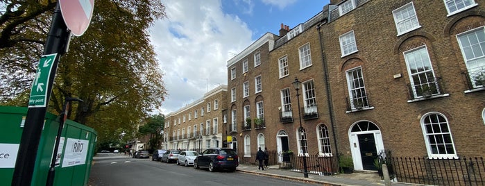 Canonbury Square is one of Grantさんのお気に入りスポット.