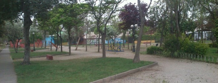 plaza los husares is one of MACUL.