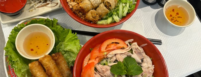 Pho Banh Cuon 14 is one of Affordable Paris Dinner Guide.