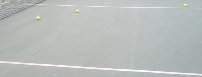 Tennis Court is one of Lieux sauvegardés par Panos.