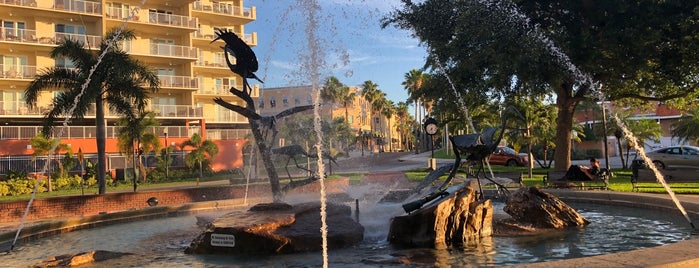 Safety Harbor Fountain is one of Lizzie : понравившиеся места.