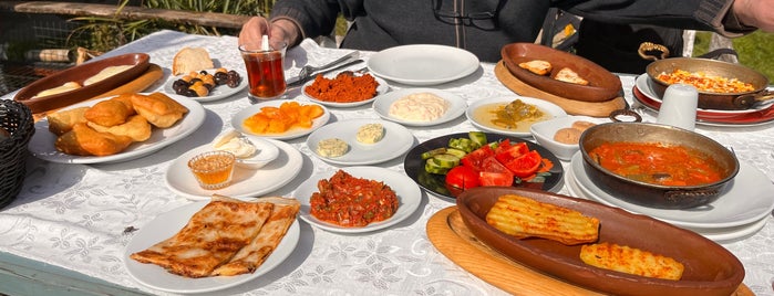 Çiftlik Restaurant is one of Şehir Dışı Yerler.