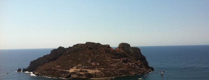 Playa Amarilla is one of Lieux qui ont plu à Pedro.