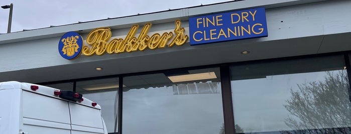 Bakker's Fine Dry Cleaning is one of Posti che sono piaciuti a Josh.