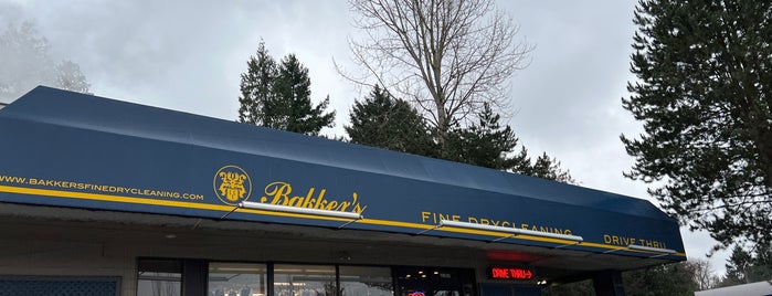 Bakker's Fine Dry Cleaning is one of Locais curtidos por Josh.