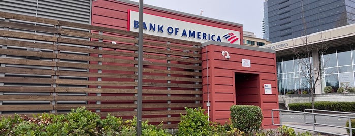 Bank of America is one of Lieux qui ont plu à Josh.