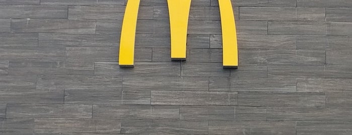 McDonald's is one of Newburgh/New Windsor.