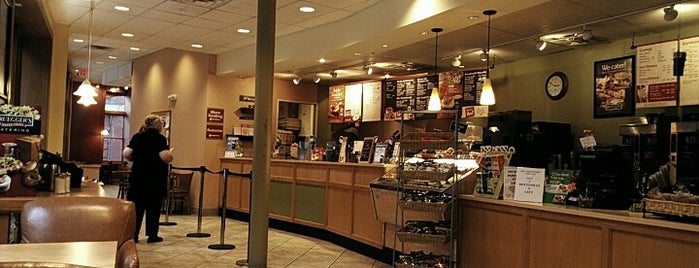 Bruegger's is one of MidKnightStalkrさんのお気に入りスポット.