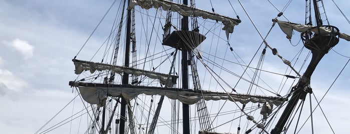 Hector Heritage Quay is one of American Travel Bucket List-Alaska & Canada.