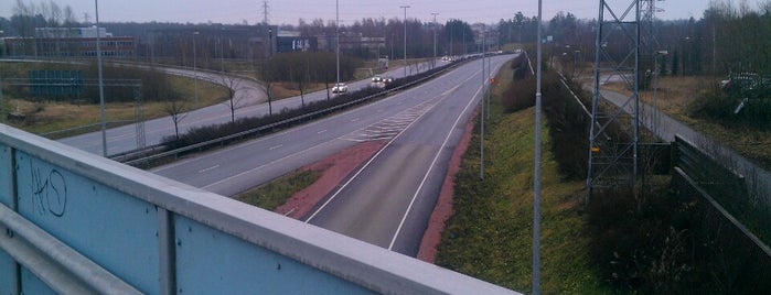 Lystimäen silta is one of MNNO.