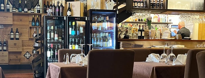 GALERIA Restaurante is one of Lieux qui ont plu à Tamas.