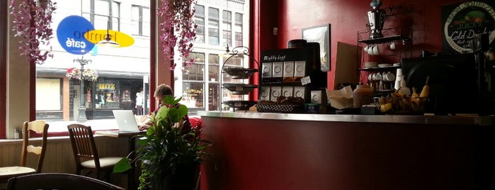 Bambo Cafe is one of Lieux sauvegardés par Paulina.