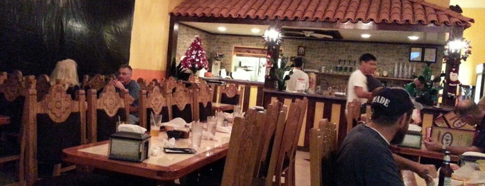Habanero's II Mexican Restaurant is one of Lugares favoritos de Rick.