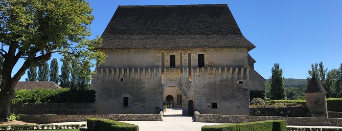 Chateau De Losse is one of Lugares favoritos de Sarris.