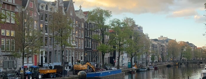 Singel is one of Amsterdam.