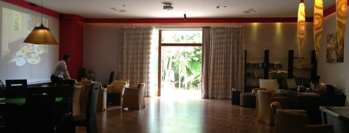SPT VIP Lounge is one of Locais curtidos por Edgar.
