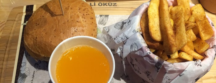 Zilli Öküz Homemade Burger is one of Tempat yang Disukai Haydar.