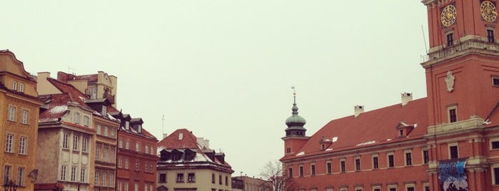 Plaza del Castillo is one of Free hotspot WiFi Warszawa.