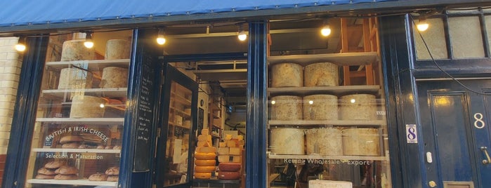 Neal's Yard Dairy is one of Locais curtidos por Mallory.