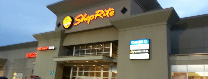 ShopRite is one of Lieux sauvegardés par Choklit.