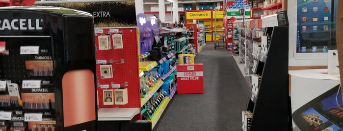 Staples is one of Gizem’s Liked Places.
