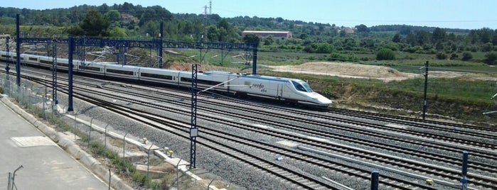 Estación Camp de Tarragona is one of Estaciones de Tren.